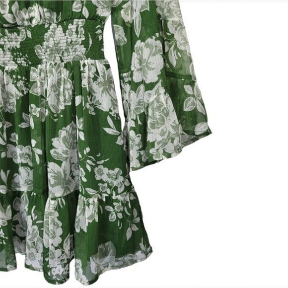 Patrons Of Peace Size S Floral Smocked Bell Sleeves Mini Dress in Green - Picture 9 of 12